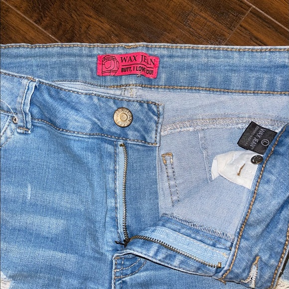 Jean shorts - Picture 3 of 4